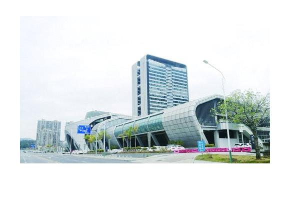 集美后溪長(zhǎng)途汽車站主站房大挪移 最遠(yuǎn)平移300多米